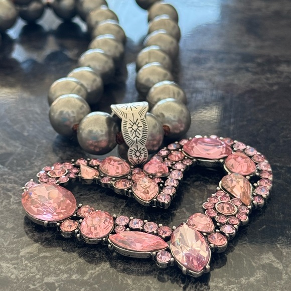 Pink crystal heart necklaces on 12mm Navajo Pearl Style 18” Chain - Picture 3 of 6